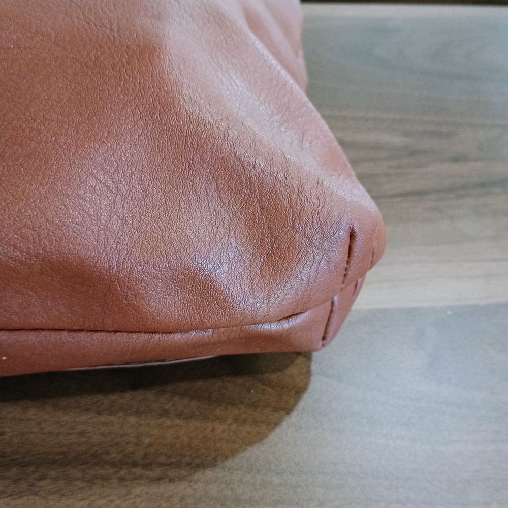 Relic Brown Vegan Leather Hand Bag - Picture 6 of 10
